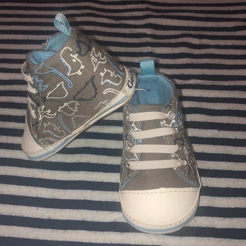 Baby shoes